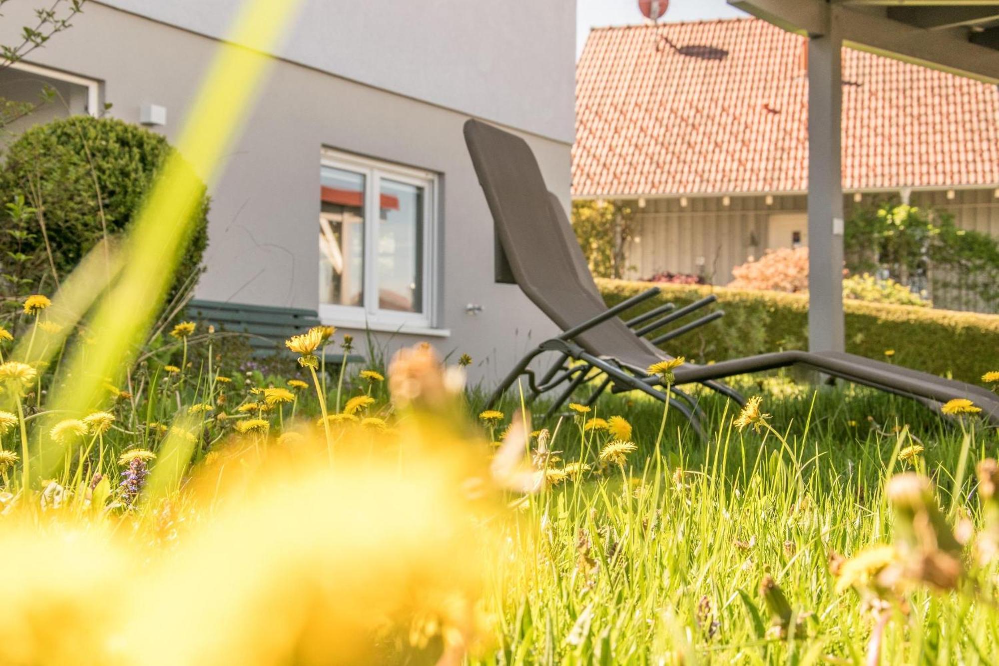 Ferienwohnung "Urlaub Bei Lina" Hergatz Exterior foto